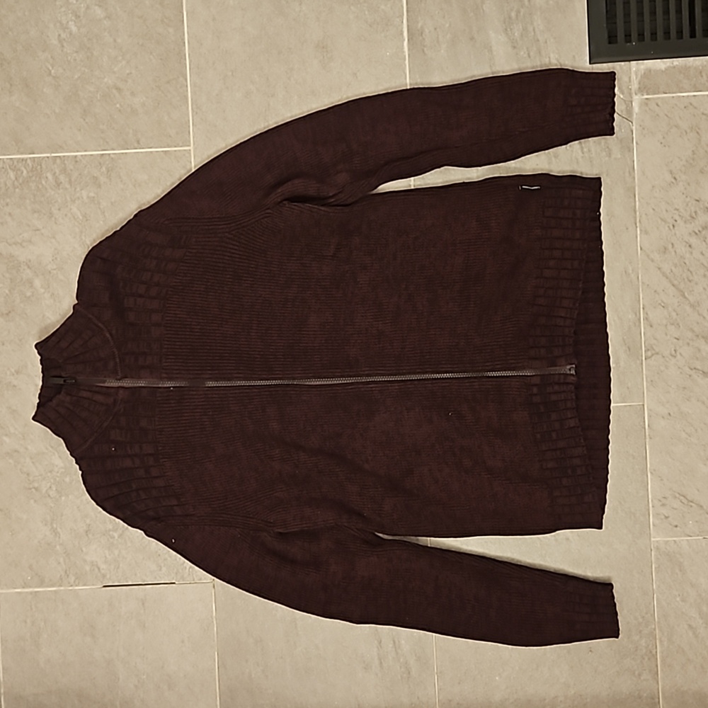 Calvin Klein Men's Medium Maroon Sweater